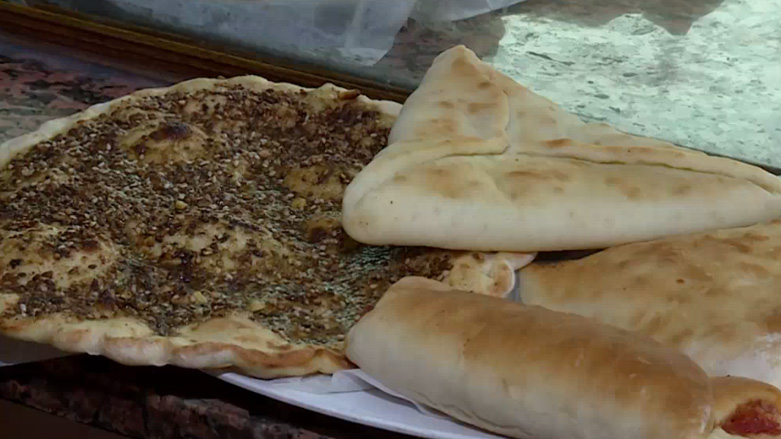 دهۆک .. دروستکردنی نانی سووری