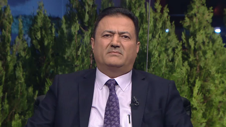 کشانەوە لە حکومەت و رێکخستنەوەی نێوماڵی کورد