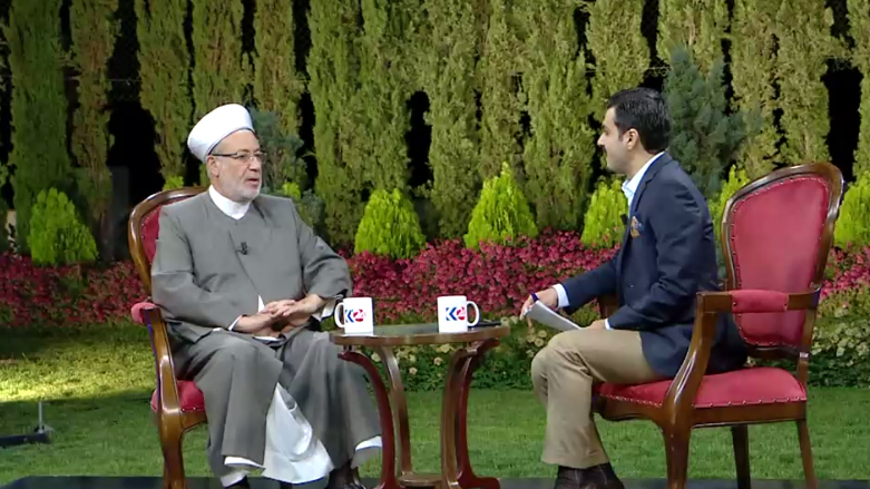 رەوشتی موسڵمان لە مانگی رەمەزاندا و بەرۆژووبوون و کاریگەرییەکانی لە سەر نەخۆشییەکانی هەناو