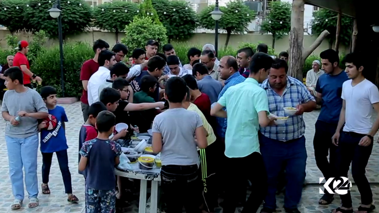 سەرچاوەی بەخشندەیی لای مرۆڤ چییە؟