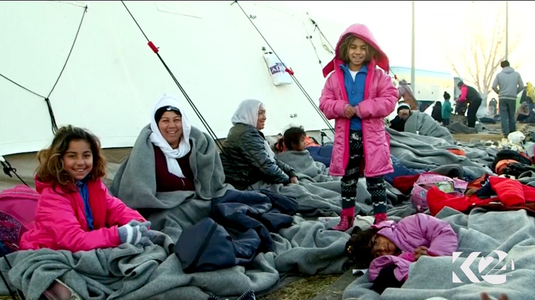 كۆچ بەرێگای قاچاخ