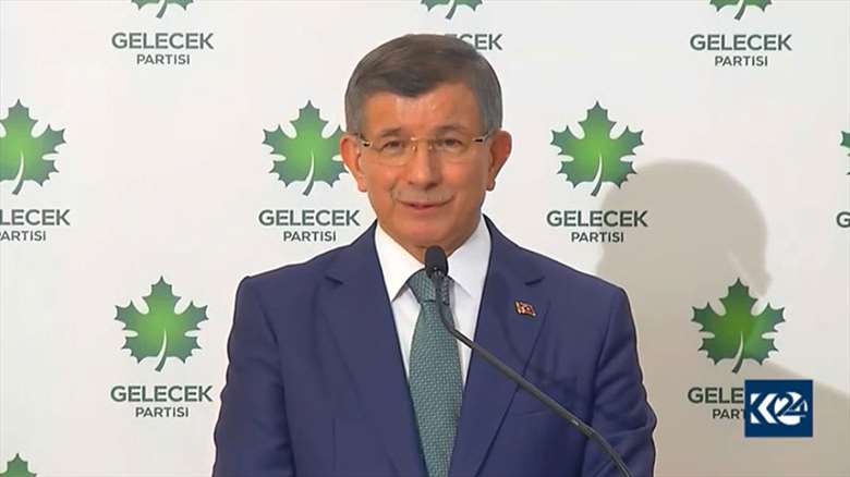 Davudoglu: Êdî li beranber kiryarên Erdogan bêdeng nabim