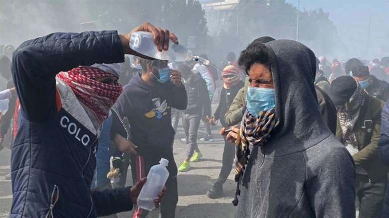 Di dema 24ên burî de 12 xwenîşander hatin kuştin  û 230 kesên jî birîndar bûn 