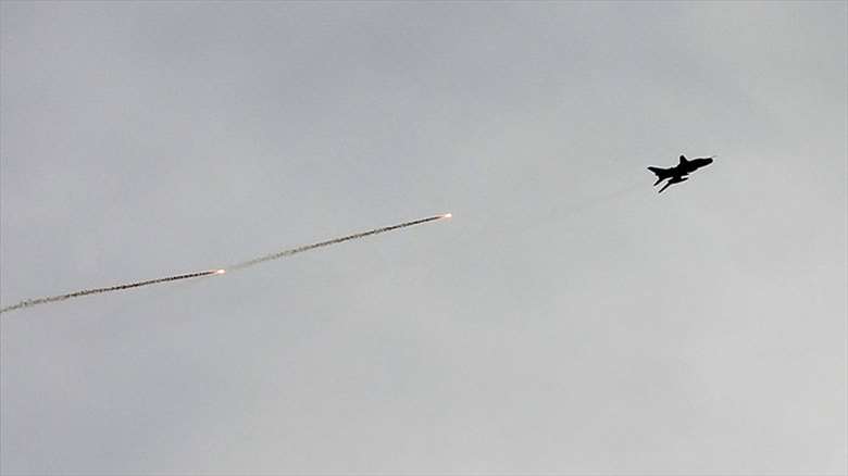 Tirkiyê dû firokeyên Sûriyê xistin xwar